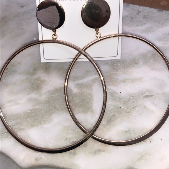 CANVAS GOLD PLATED HOOP EARRINGS - Picture 2 of 4